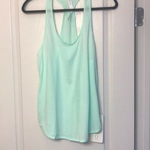 Lululemon 105 singlet size 6 NEW with tags!!